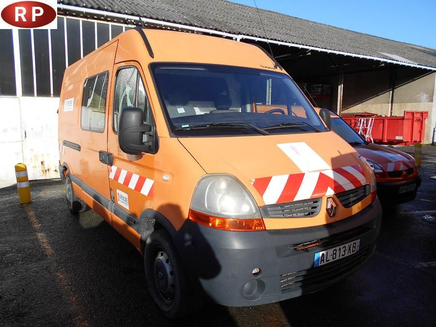 Null [RP] Réservé aux professionnels :
RENAULT Master Gazole, imm. AL-813-XB, ty&hellip;