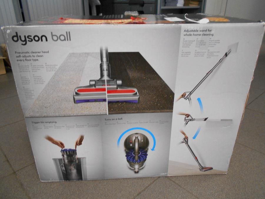 Null Un aspirateur de marque Dyson Ball Multifloor, n°5025155027943.

Lieu de dé&hellip;