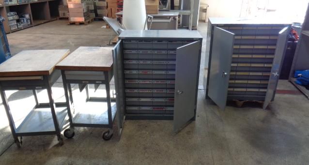 Null Lot composed of : 
	 - 2 cabinets with drawers TIRO-CLAS, 

	 - 2 workbench&hellip;