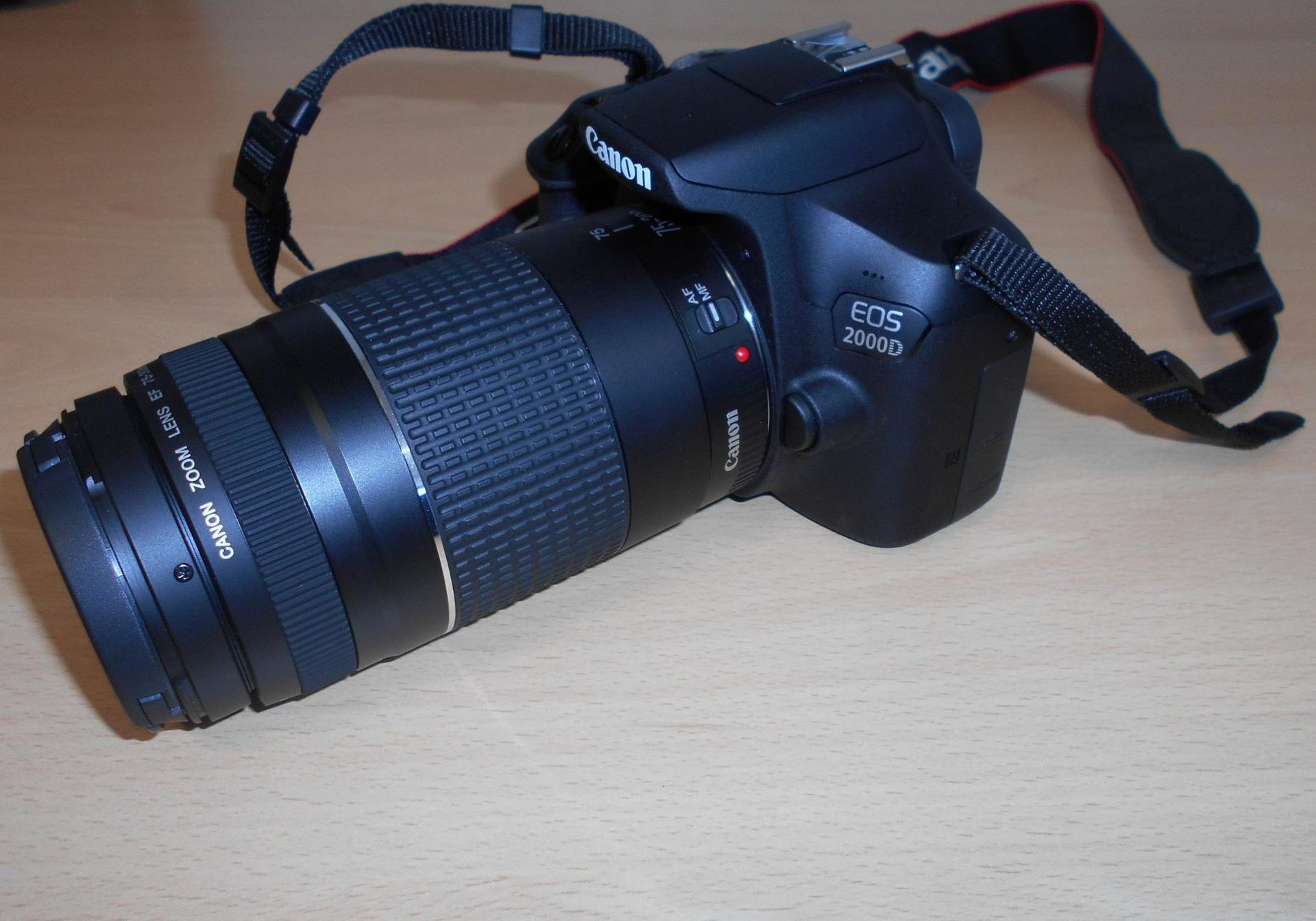 Null Appareil photo CANON EOS 2000D, objectif CANON zoom lens 75-300 mm, vendu z&hellip;
