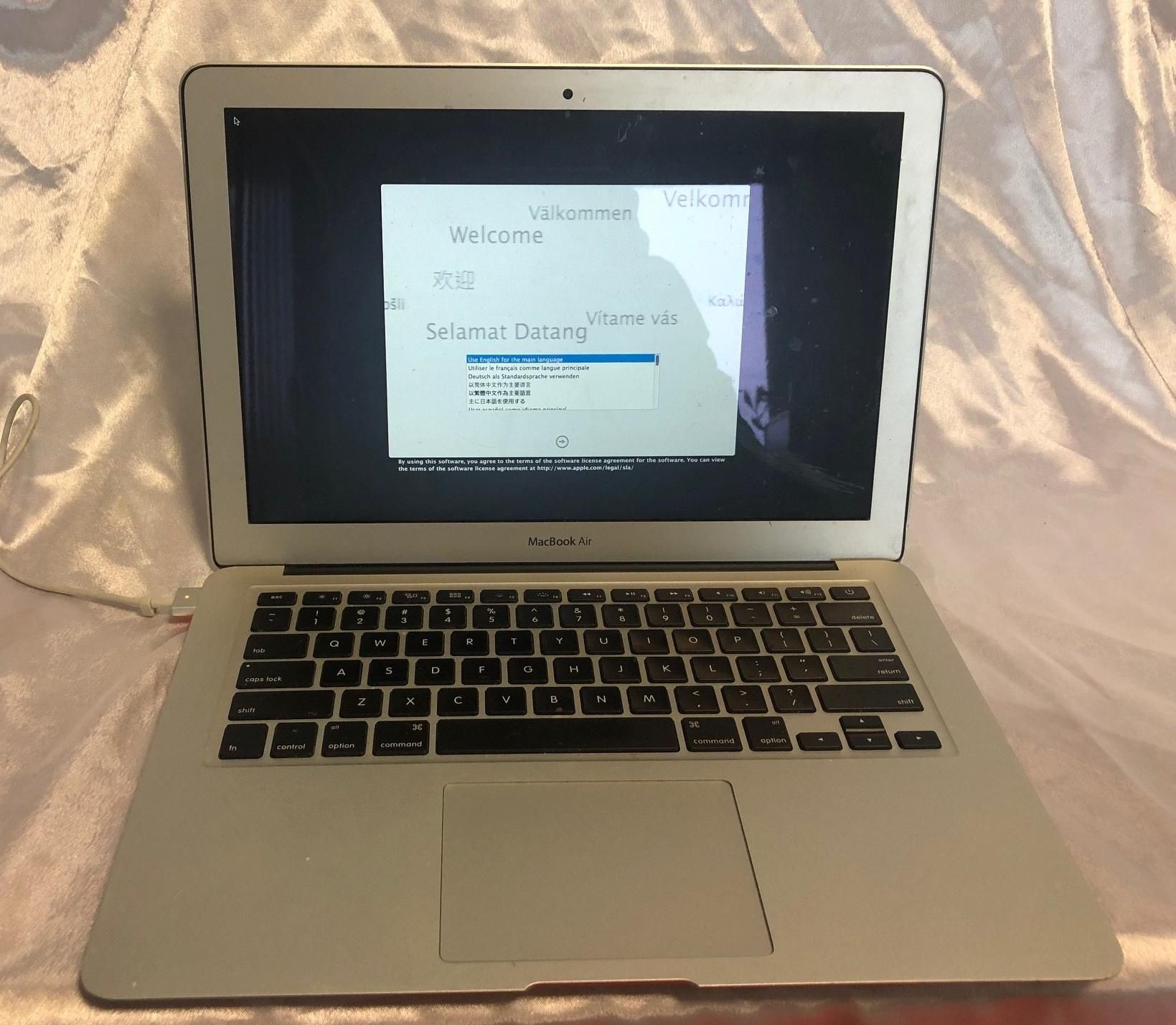 Null APPLE MacBook Air 13' (2013), modèle A1466 EMC 2632, Core i5, clavier QWERT&hellip;