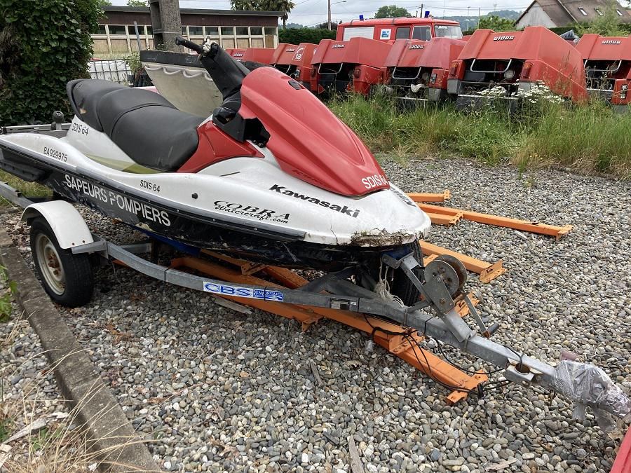 Null 
	 Jet-ski KAWASAKI (2011), modèle JT1500A, imm BA-929975, 3 personnes, mot&hellip;