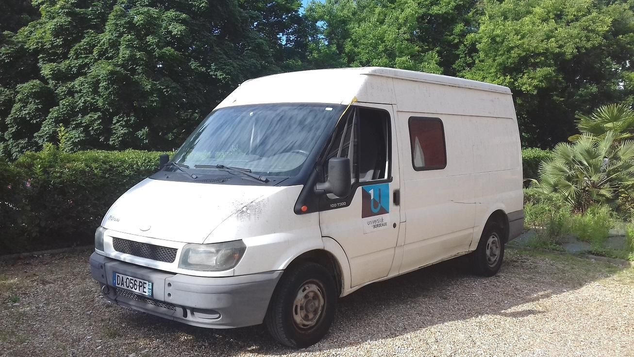 Null [RP] 
	
Réservé aux professionnels du véhicule

FORD Transit, gazole, imm. &hellip;