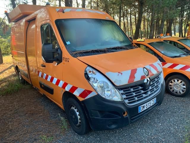 Null [RP][ACI] 
Réservé aux professionnels du véhicule
 

	 RENAULT Master dCi 1&hellip;