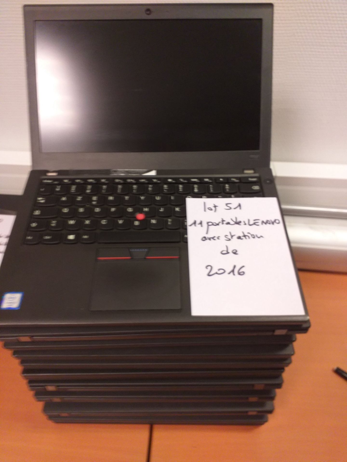 Null Lot de 11 PC de marque Lenovo X260 datant de 2016 (n° 51).
Sans clavier, sa&hellip;