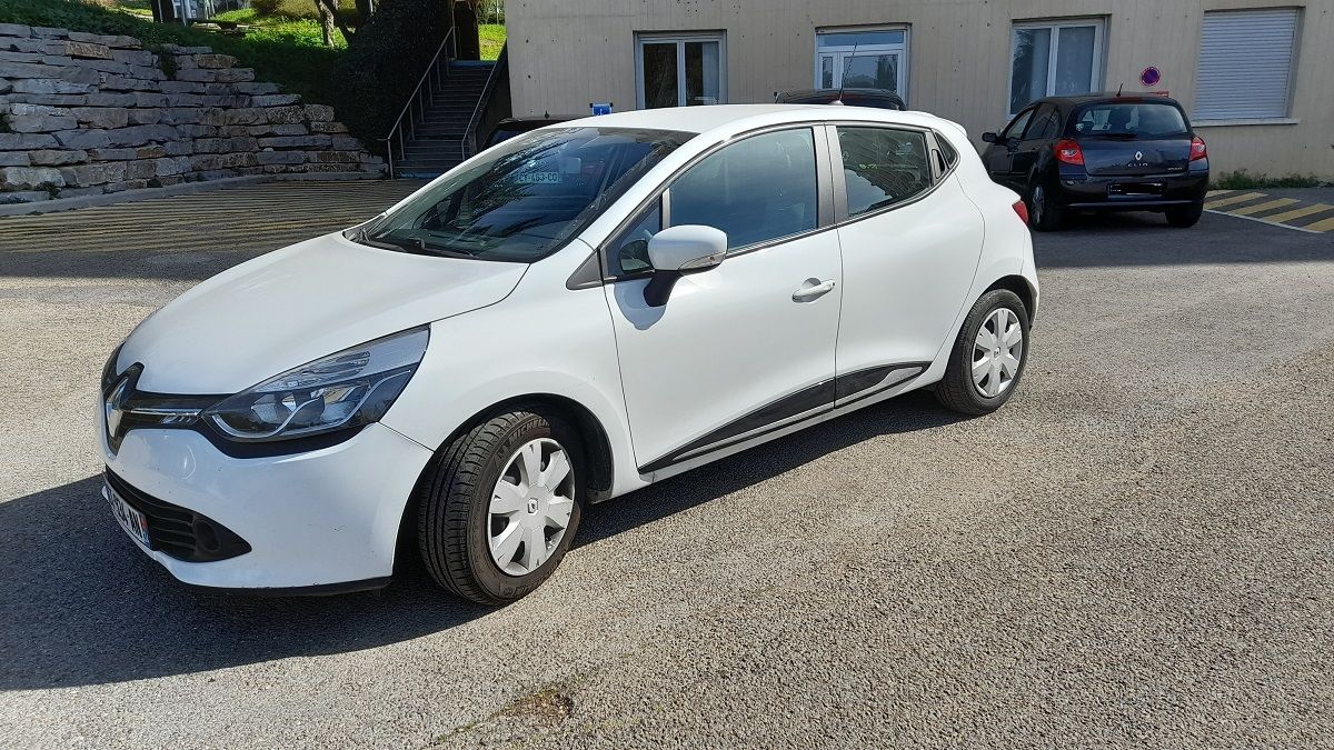 Null [CT] RENAULT CLIO IV 5 Portes 1.5 dCi, Gazole, imm. CT-934-AN, Type M10RENV&hellip;