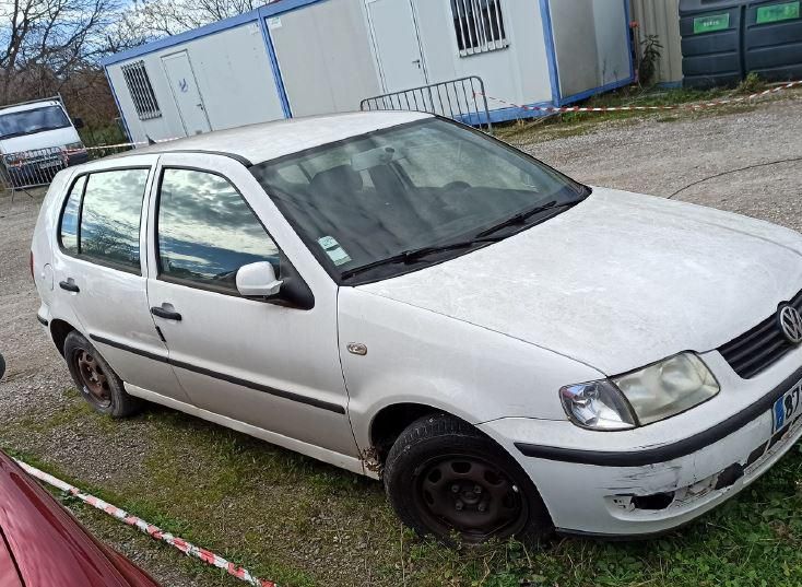 Null [RP] Lot réservé aux professionnels de l'automobile.
VOLKSWAGEN Polo, Gazol&hellip;