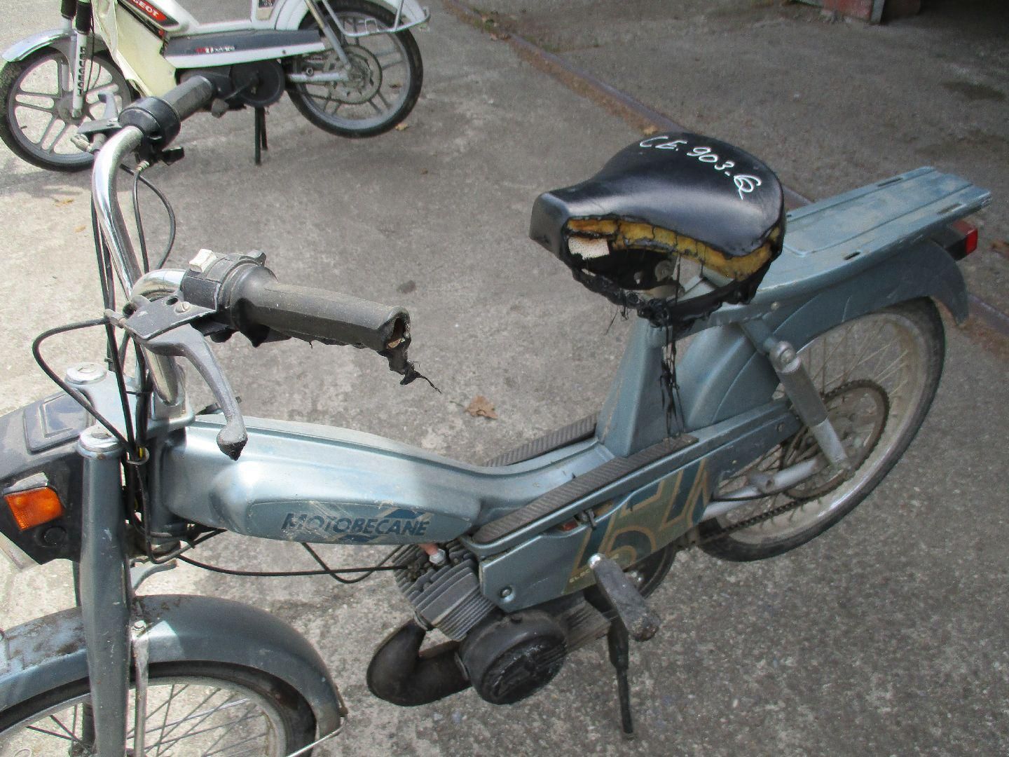 Null Moped MBK MOTOBECANE, Petrol, imm. CE 903 Q, Type 51, serial number 0000000&hellip;