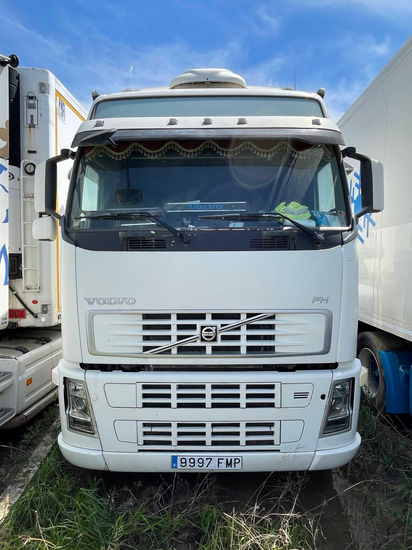 Null [RP] 
Lot reserved for car professionals.
VOLVO FH 42, Petrol, imm. 9997 FM&hellip;