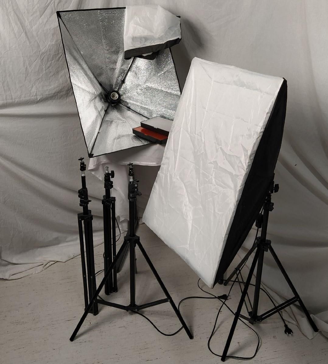 Null AMZDEAL lighting kit for photo studio with tripods and transport bag, bulbs&hellip;