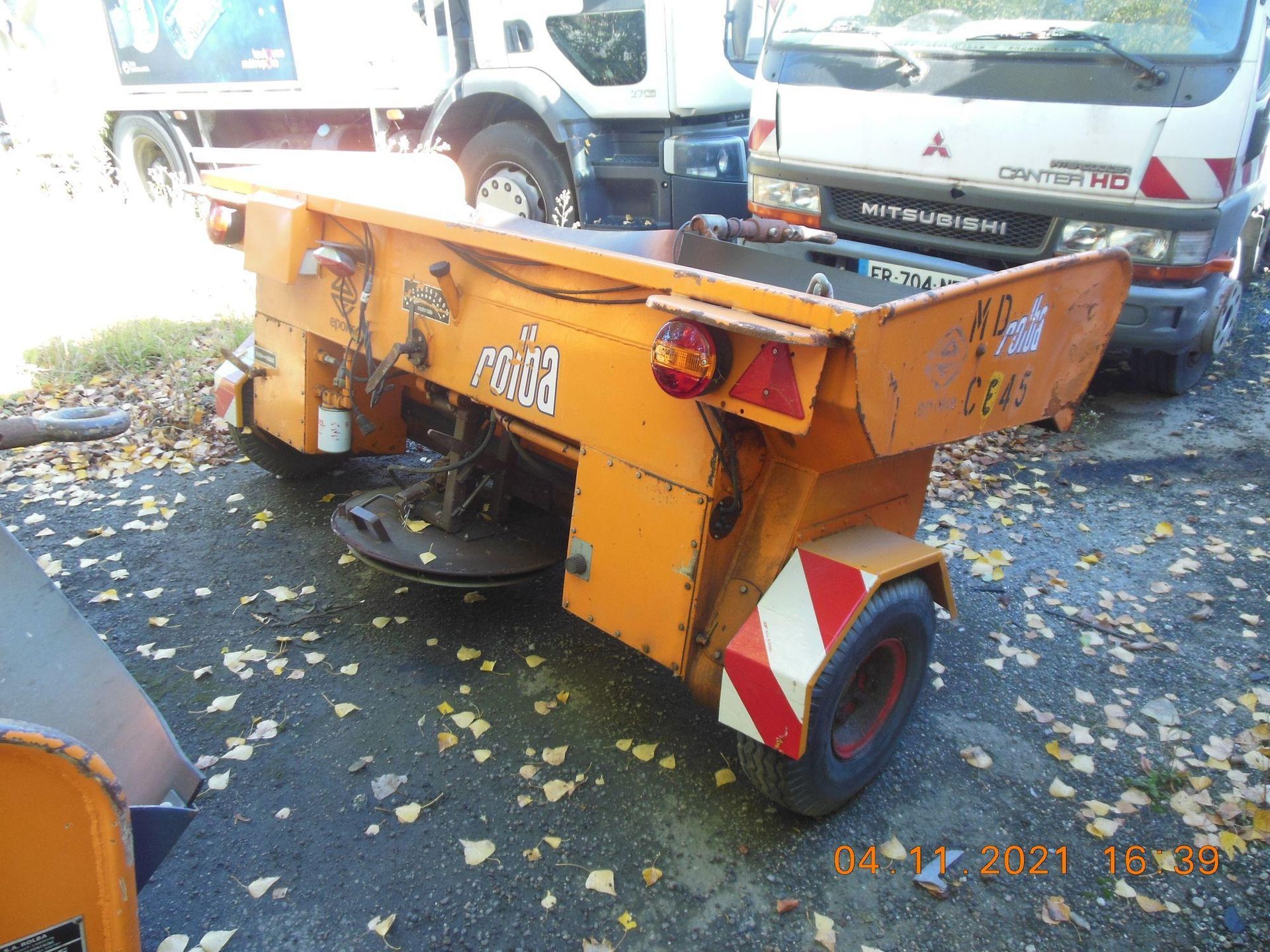 Null [RP] Lot reserved for professionals.
ROLBA towed salt spreader, Type 1M3, s&hellip;