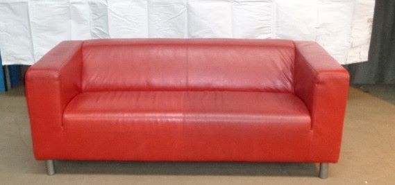 Null Canapé en simili cuir rouge, dimensions : 1800 x 880 x 680 mm, léger impact&hellip;
