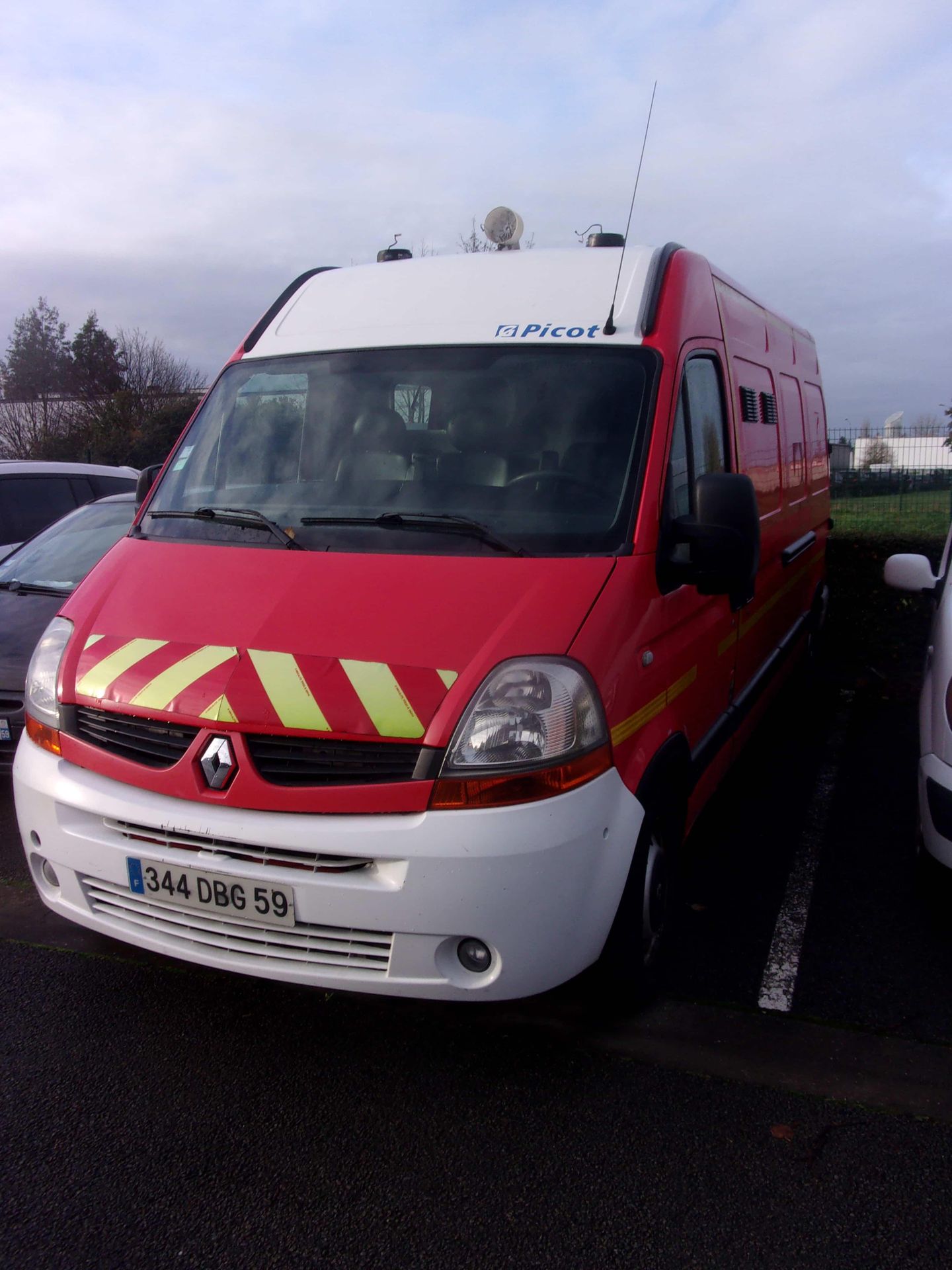 Null [CT] RENAULT MASTER II 2.5 DCI 120 CV, 3 places, Gazole, imm. 344 DBG 59, t&hellip;