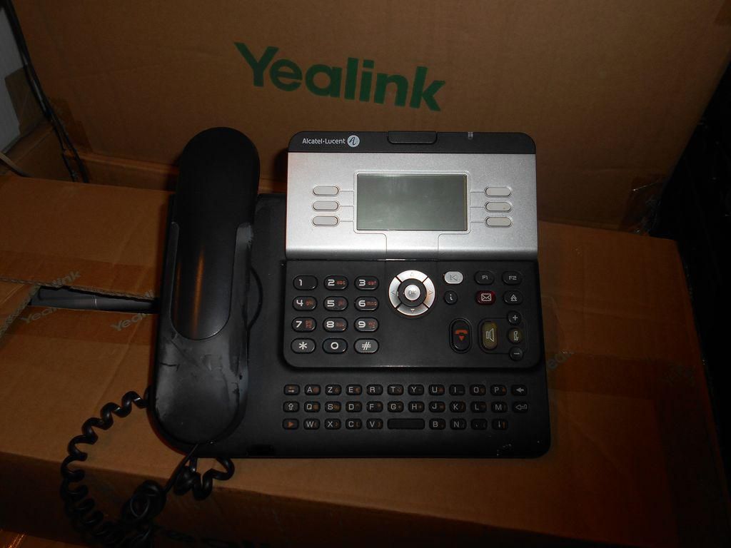 Null Lot de 2000 téléphones ALCATEL, modèle 4018/4019 et modèle 4028/4029, équip&hellip;
