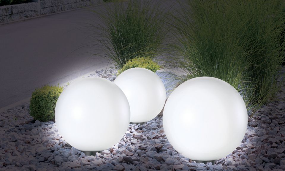 Null Lot de 2 lampes boules solaires LED -vendu neuf avec défaut d'emballage et/&hellip;