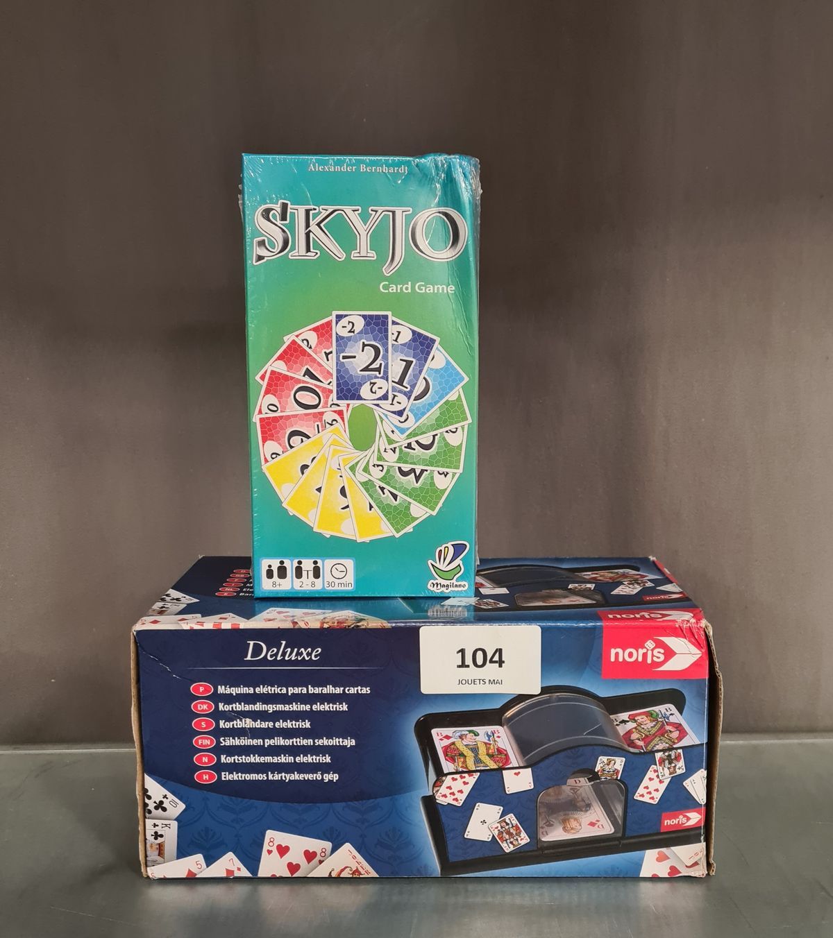 Null Lot de 2 jeux de société : SKYJO / jeu de cartes électronique deluxe - Nori&hellip;