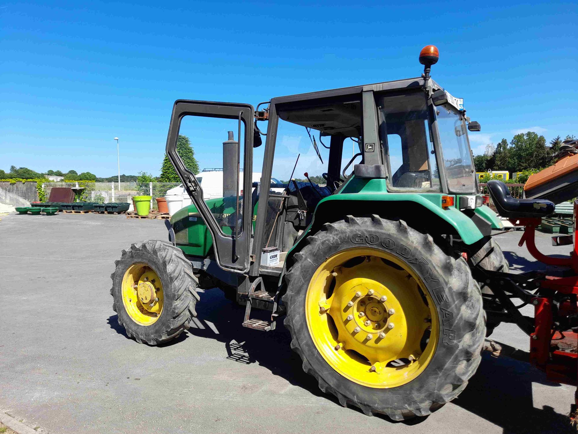 Null Tracteur agricole JOHN DEERE  FD3300D Gazole, imm. FL337TK, Type FD3300D, n&hellip;
