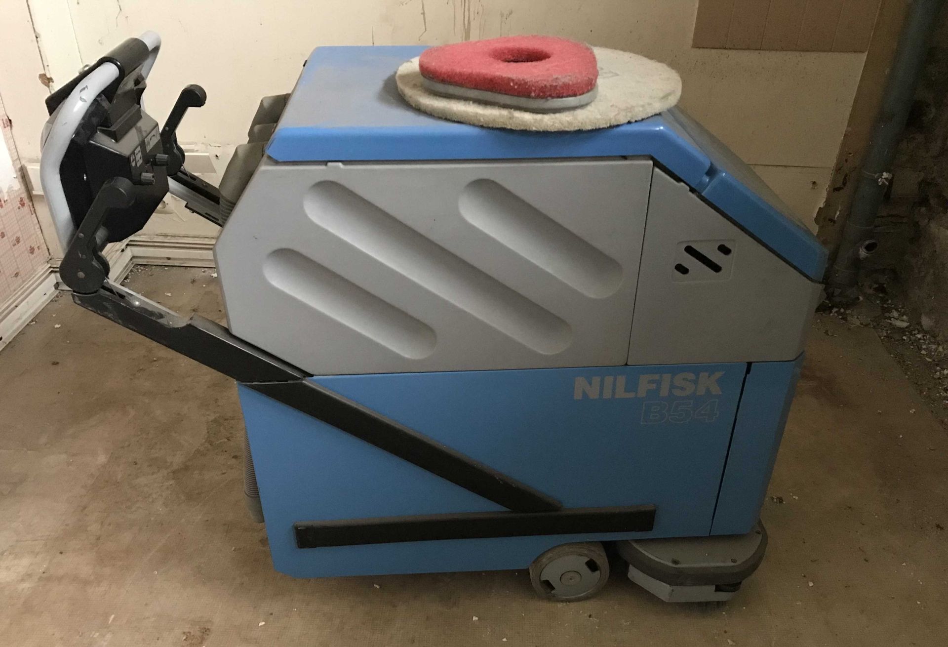 Null 
	 Accompanied scrubber-dryer NILFISK B54 in working order but without the &hellip;