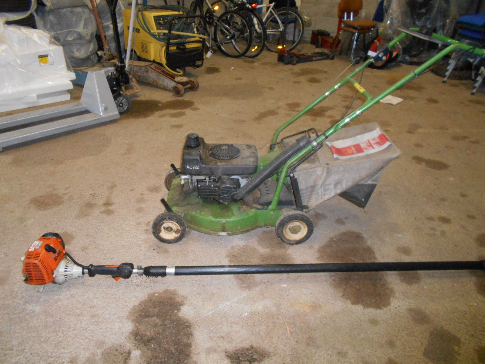 Null SABO 152 H auto track mower from 1994 (20106) and STIHL HT 101 pruning pole&hellip;