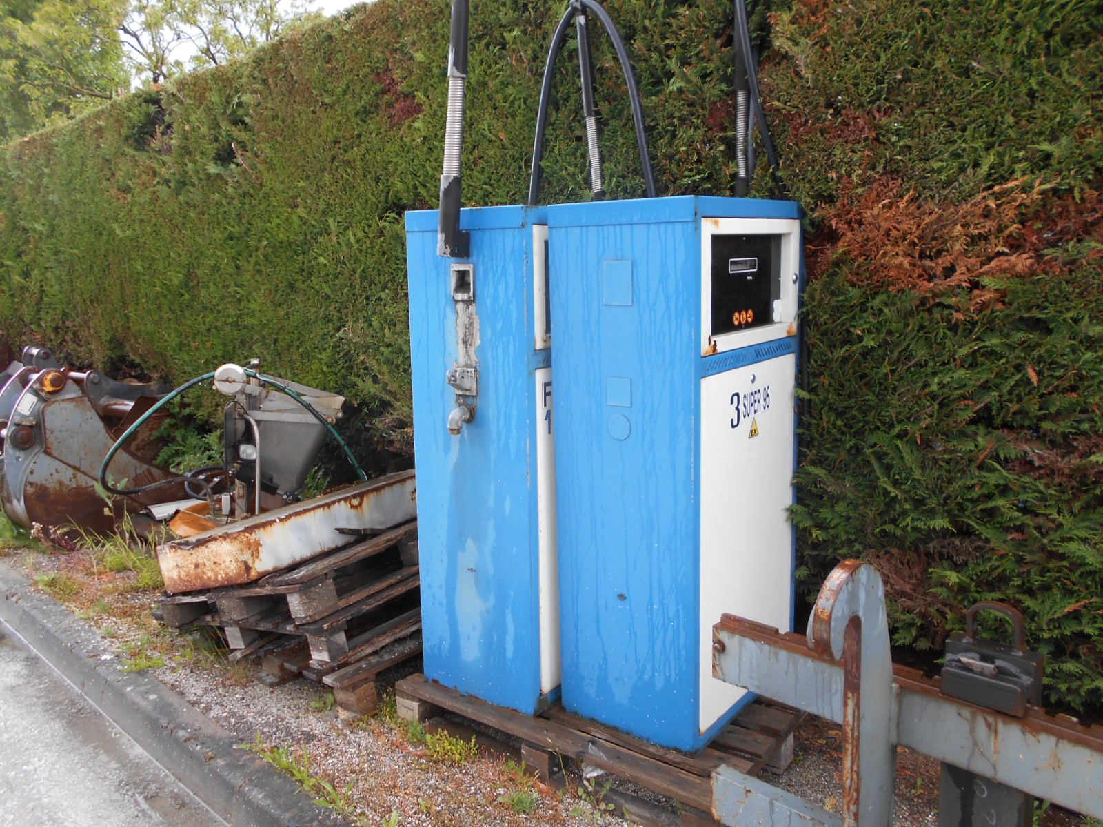 Null 2 fuel pumps.

 
 
 
Service remettant : DEPARTMENTAL COUNCIL COTE D'OR (21&hellip;