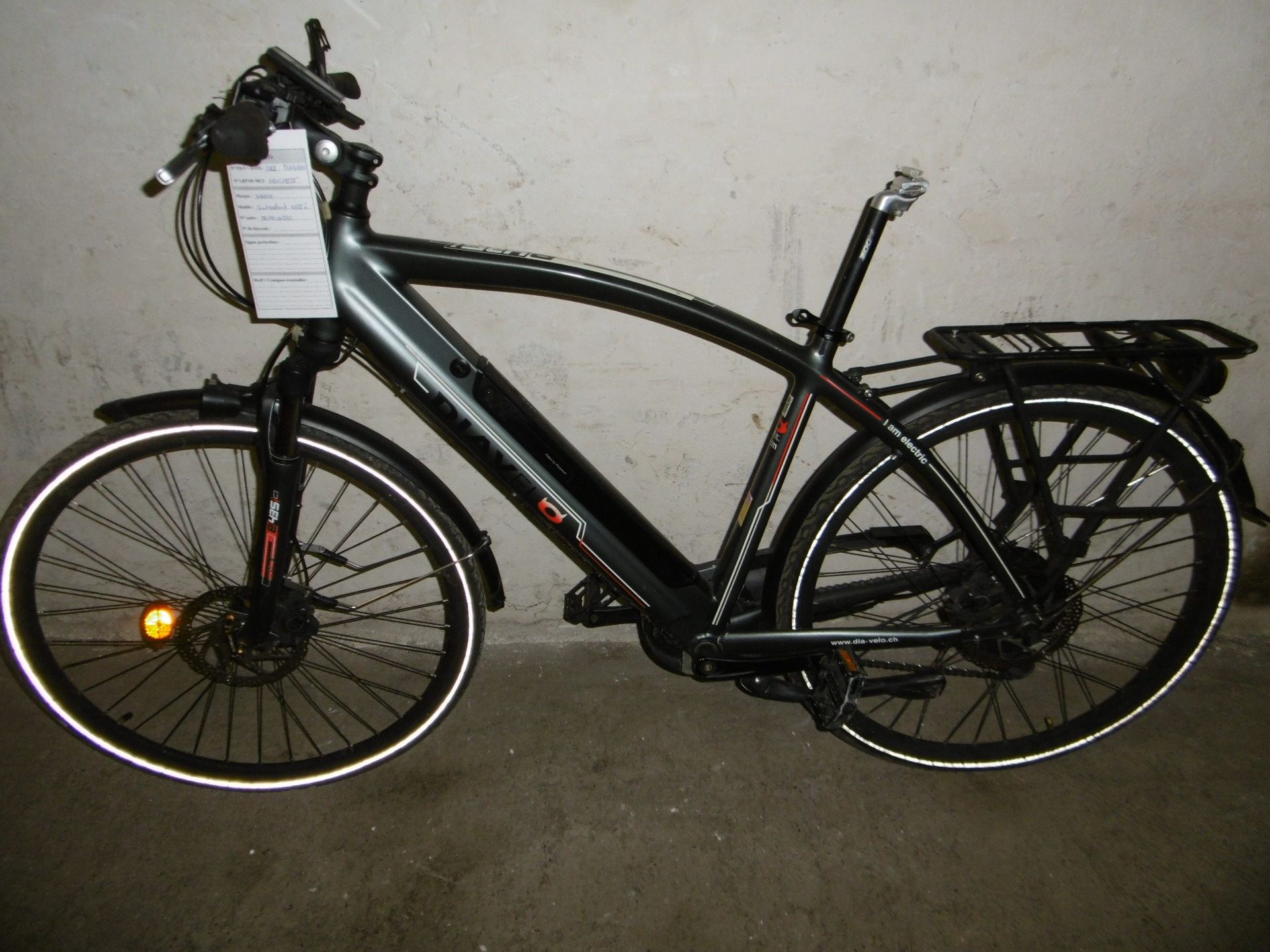 Null 
	 A DIAVELO electric bike in good condition. No saddle, no charger, no bat&hellip;