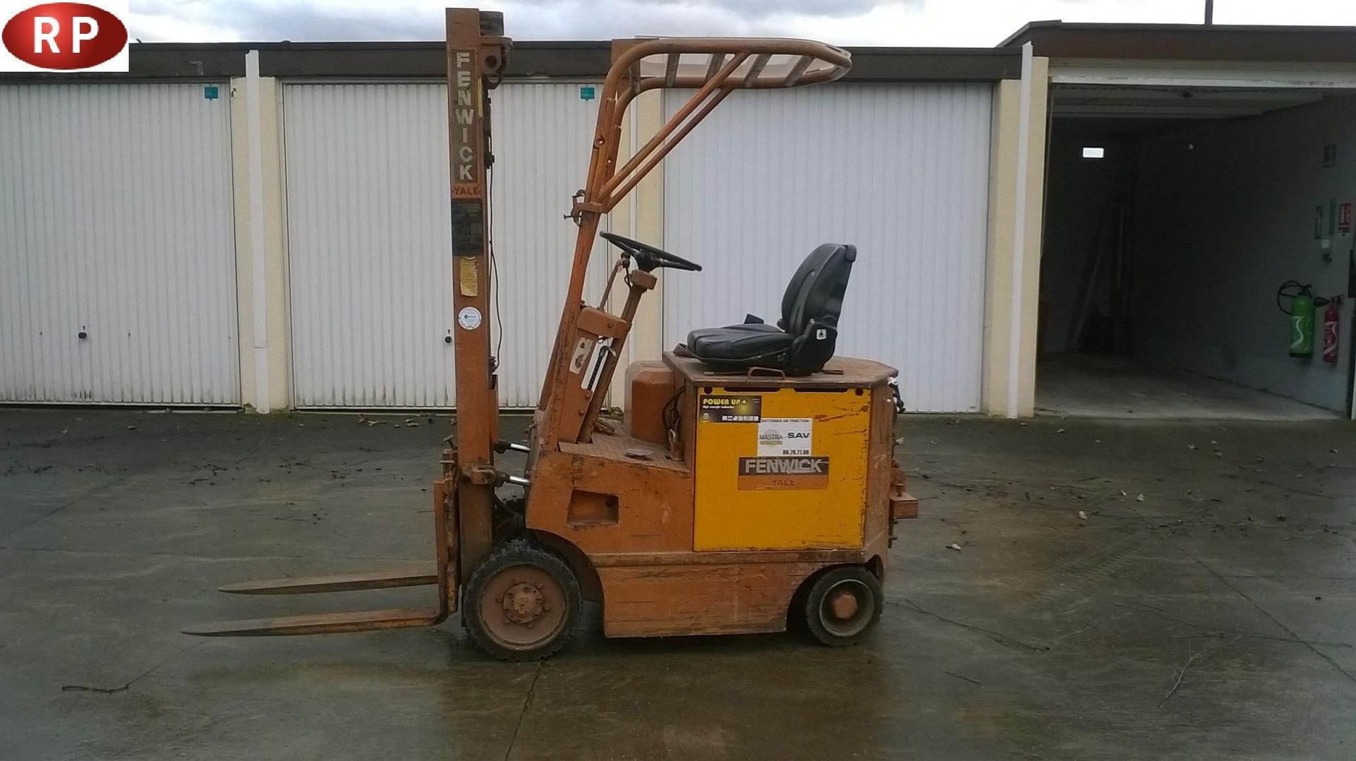 Null RP] [Professional only] FENWICK electric forklift, junior model 18PN90TB - &hellip;