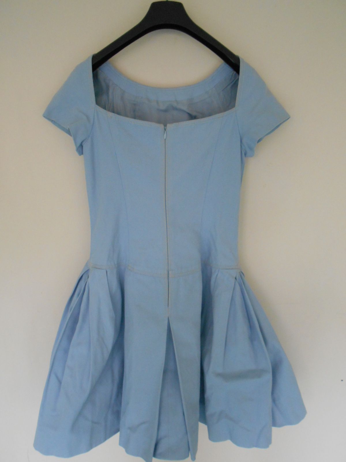 Null 
	 CHANEL. Mid-length dress 100% cotton, sky blue size 38. No visit authori&hellip;