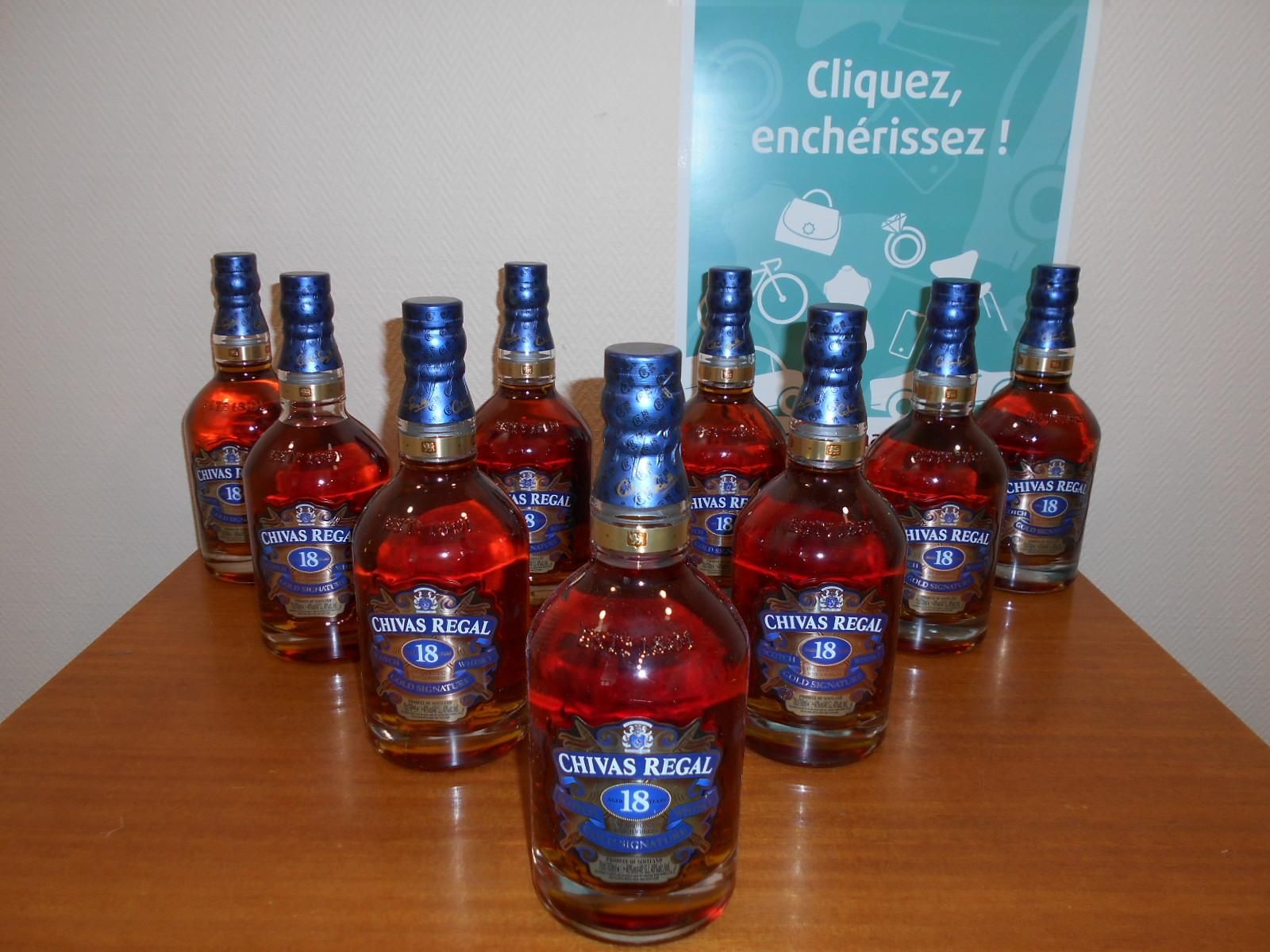 Null 
	 Lot de 9 bouteilles de Scotch Whisky CHIVAS REGAL - 18 ans d'âge. Pas de&hellip;