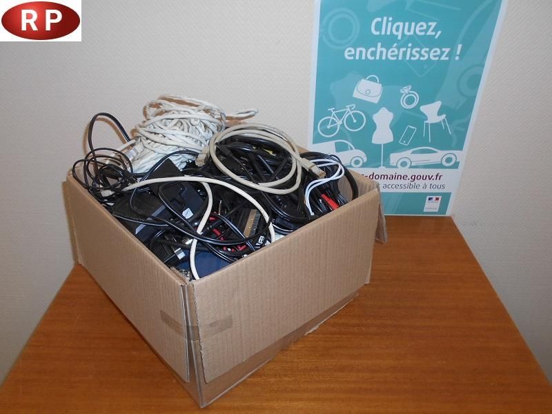 Null [RP] [For professionals only] About 18 kg of various connectors including c&hellip;