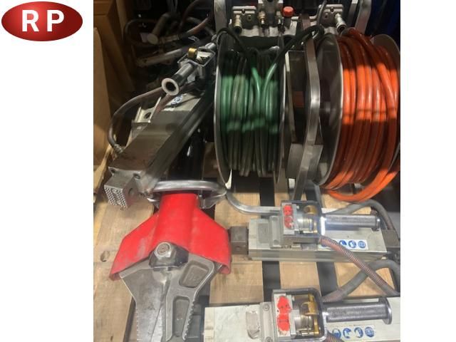 Null [RP] [ 
Reserved for Professionals] Lot of extrication equipment including:&hellip;