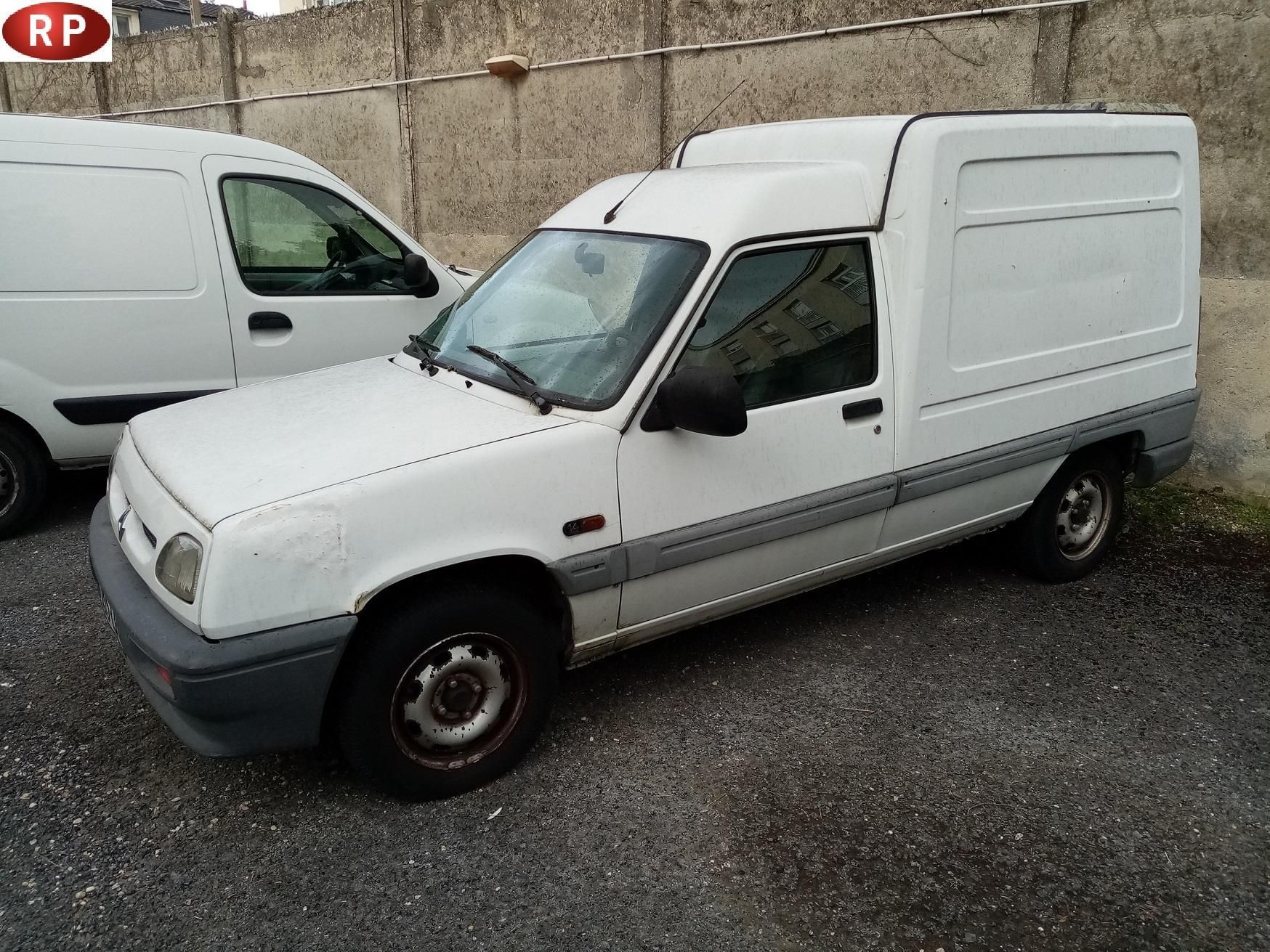 Null [RP] [Réservé Professionnels] RENAULT EXPRESS II 1.4 i Fourgon 75cv Essence&hellip;