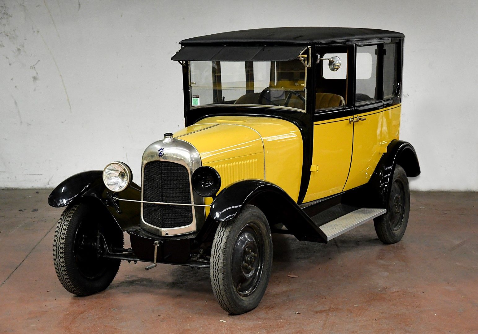 CITROEN B2 
Produite à Paris dans l’usine historique Citroën quai de Javel à Par&hellip;