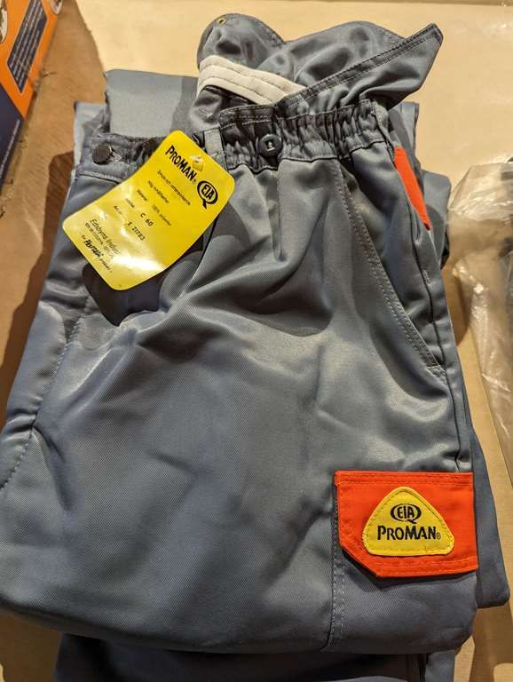 Null LOT OF 2 PROMAN PROTECTIVE PANTS for sharp tools use - Size C60 - Brand new&hellip;