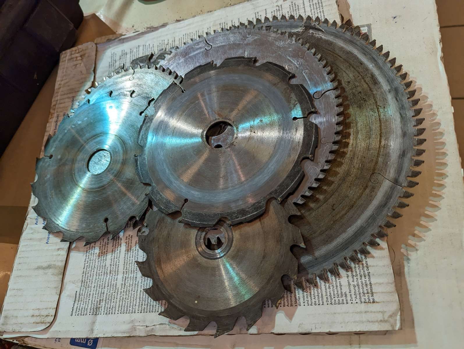 Null 1 Set of various circular blades