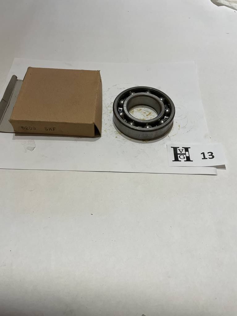 Null 4 SKF 6209 bearings