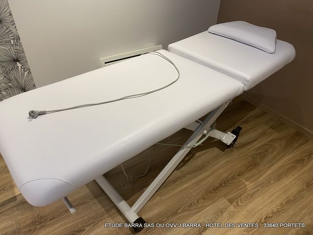 Null 1 Table de massage électrique modèle ciseaux, revêtement en PVC blanc - Enl&hellip;