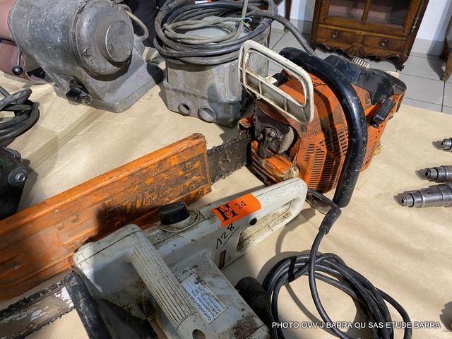 Null 2 chainsaws: 1 electric STIHL 14 and 1 thermal ECHO
