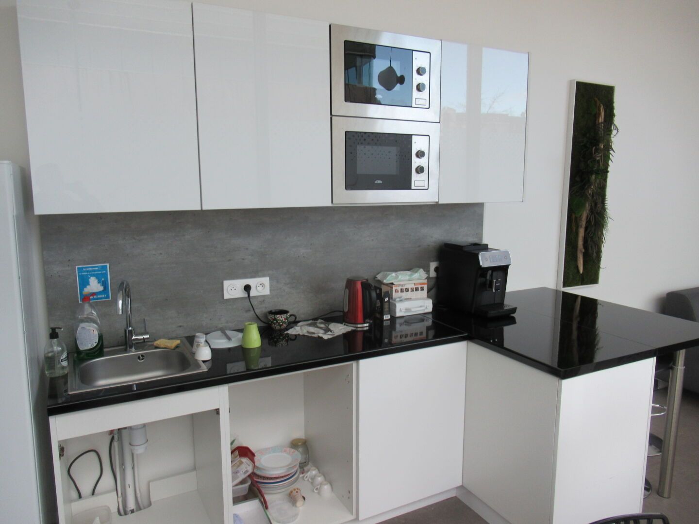Null 1 fitted kitchen with wall units with 2 integrated Valberg microwave ovens &hellip;