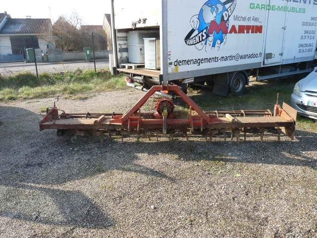 Null 1 Kuhn harrow, rotary with packer roller and equipped with attachment for s&hellip;