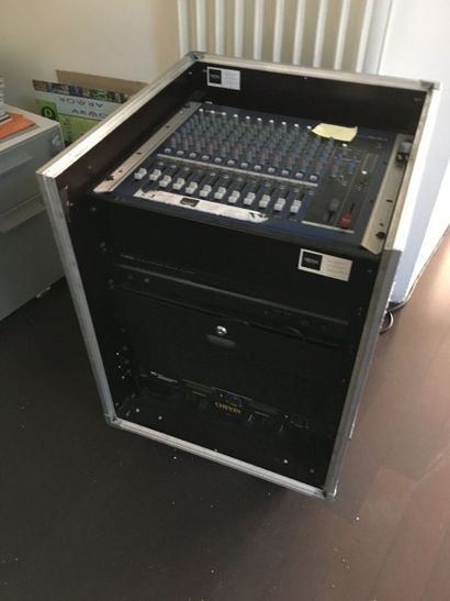 null 1 Table de mixage 12 voies Yamaha MG 1614

Lecteur CD Yamaha

Amplificateur...