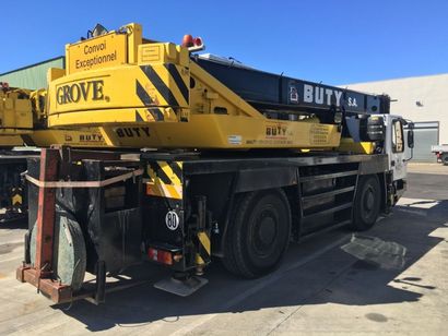 null Marque GROVE Immatriculation DF-004-XQ 

Type commercial : GRUE AUTOMOTRICE...