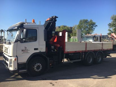 null Marque VOLVO Immatriculation DF-034-XQ 

Type commercial : CAMION PLATEAU GRUE...