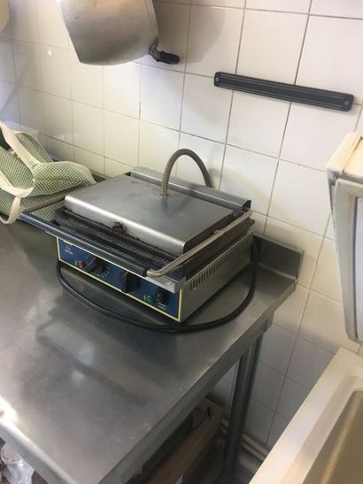 null 1 machine à panini METRO


