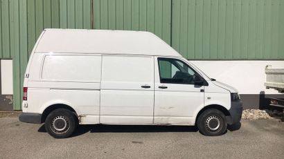 null Marque VOLKSWAGEN Immatriculation AN-334-YC 

Type commercial : TRANSPORTER

Date...