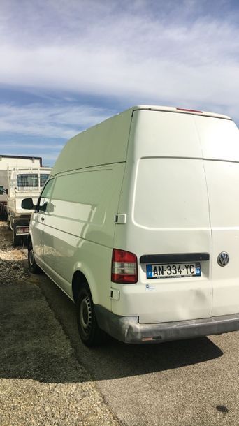 null Marque VOLKSWAGEN Immatriculation AN-334-YC 

Type commercial : TRANSPORTER

Date...