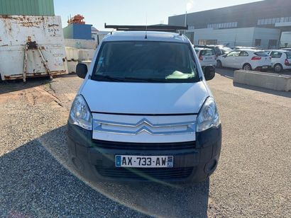 null Marque CITROEN Immatriculation AX-733-AW 

Type commercial : BERLINGO

Date...