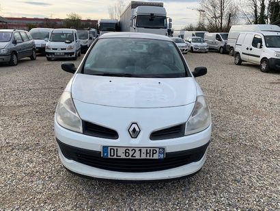 null Marque RENAULT Immatriculation DL-621-HP 

Type commercial : CLIO SOCIETE

Date...
