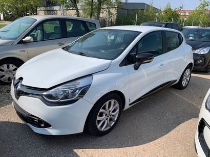 null Marque RENAULT Immatriculation CW-848-JX 

Type commercial : CLIO 4

Date de...