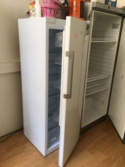 null 1 réfrigérateur FORCAR 200 L