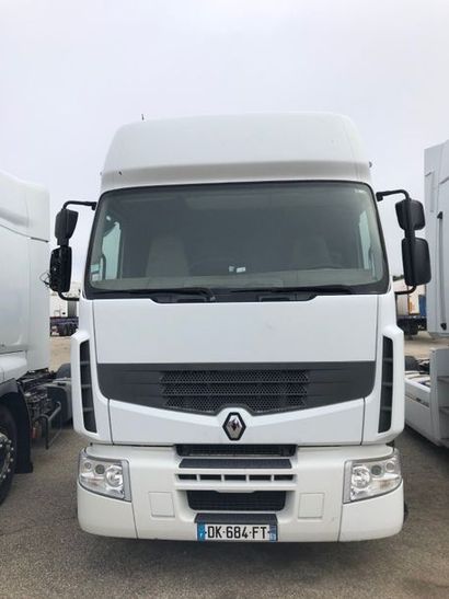 null Marque RENAULT Immatriculation DK-684-FT
Type commercial : PREMIUM 440 DXI
Date...